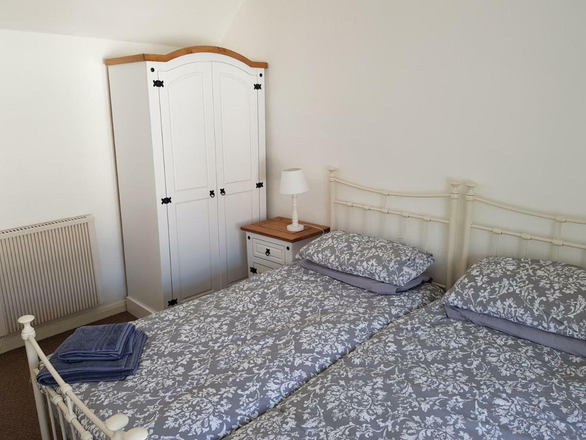 The Cottage Probus Bagian luar foto